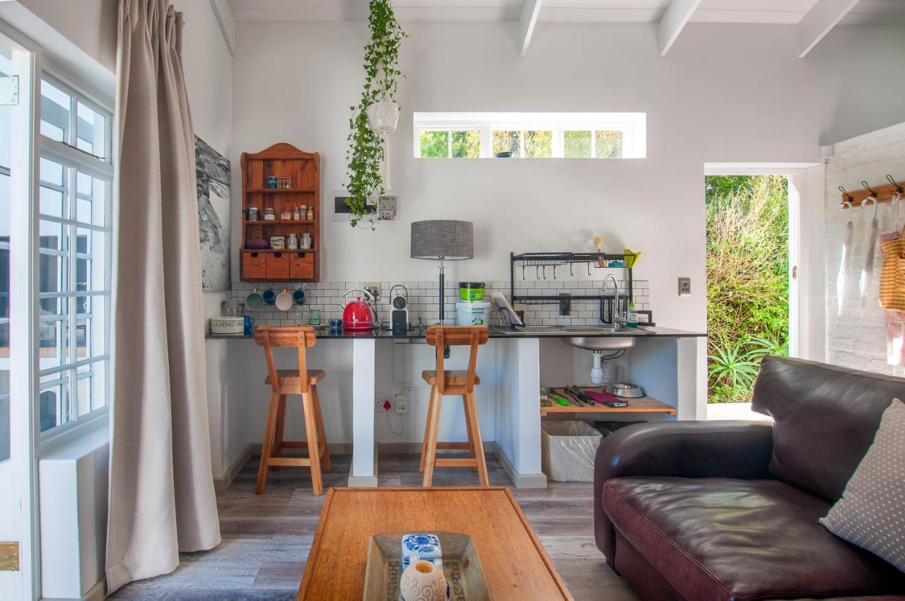 The Earthy * Greyton