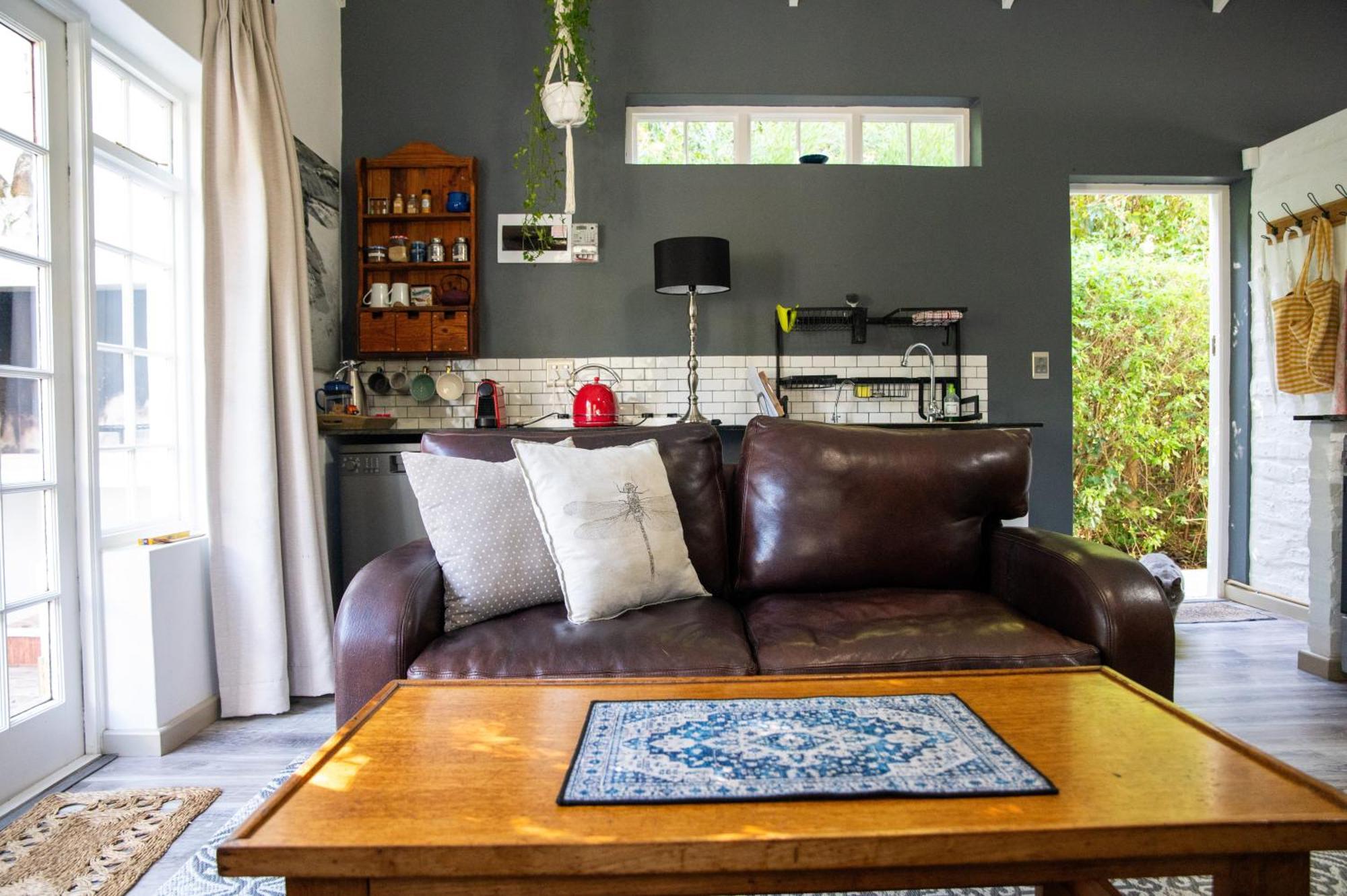 The Earthy Greyton